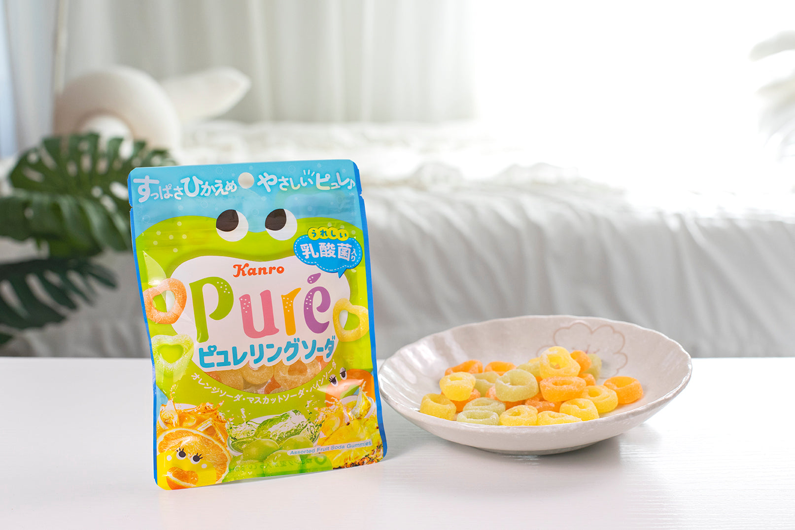 Pure Ring Assorted Fruit Soda Gummies (56g x 6 Packages)