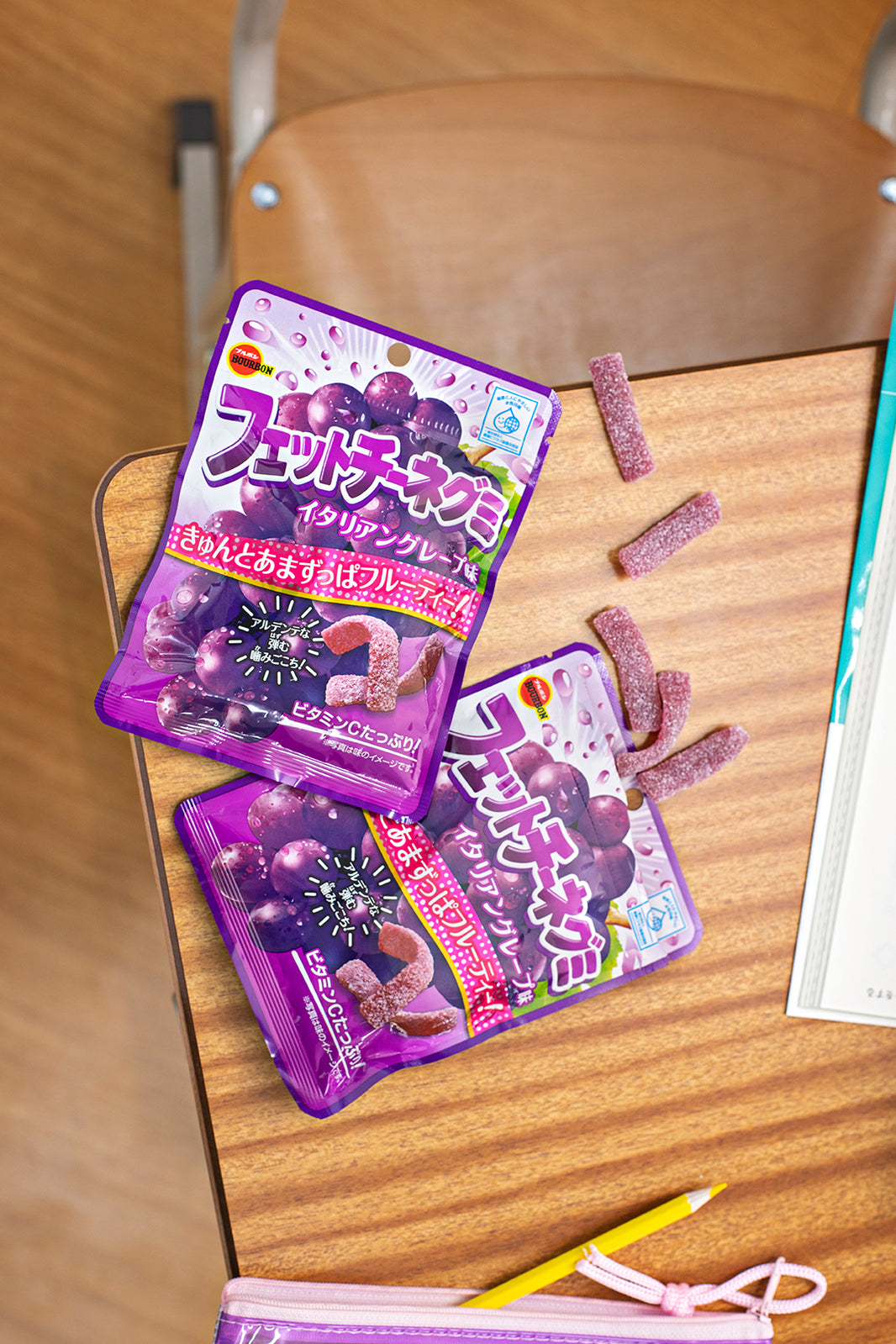 Fettuccine Gummy Italian Grape Flavor (50g x 10 Packages)